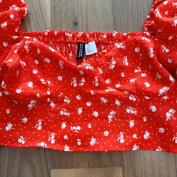 H&M cropped floral top worn once - Picture 2 of 4